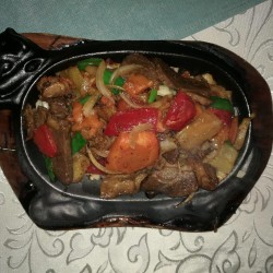 Казак-тябянь (мясо говядины, картофель, морковь, болгарский перец, лук)