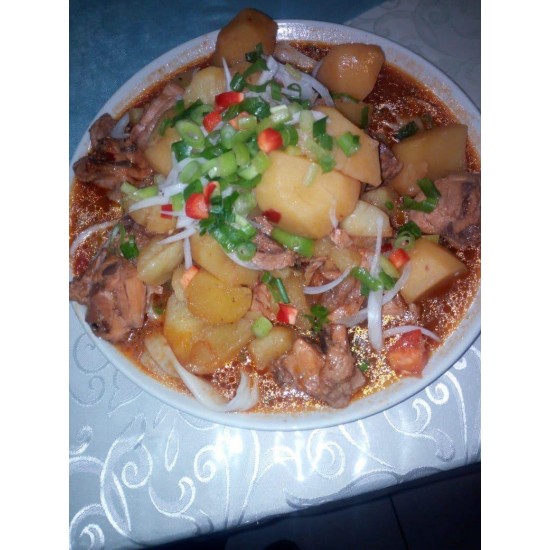 Дапанджи (курица, картофель, овощи, тесто) (порция на 4 персоны)